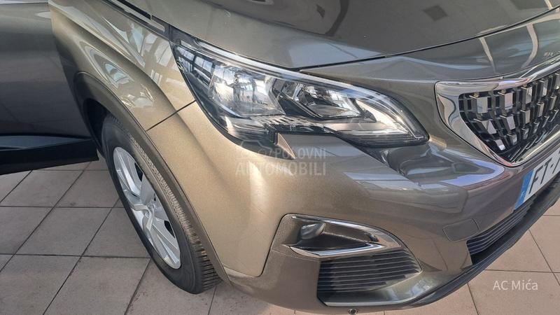 Peugeot 3008 1.5 BLU NAV ALU 8 MM