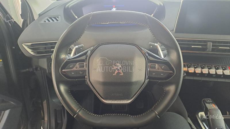 Peugeot 3008 1.5 BLU NAV ALU 8 MM