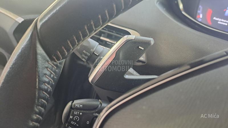 Peugeot 3008 1.5 BLU NAV ALU 8 MM