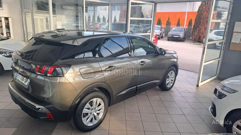 Peugeot 3008 1.5 BLU NAV ALU 8 MM