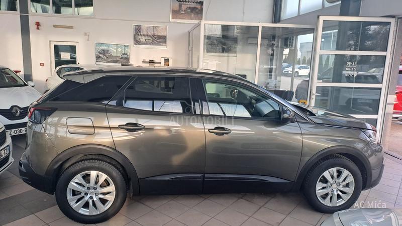 Peugeot 3008 1.5 BLU NAV ALU 8 MM