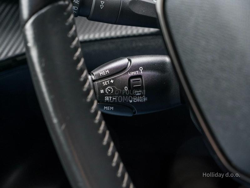 Peugeot 2008 1.2PureTech Led Nav