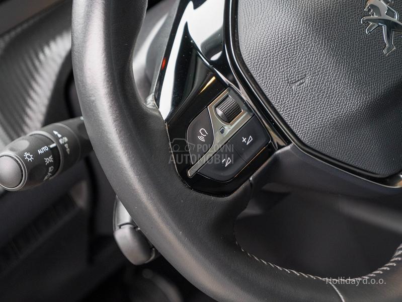 Peugeot 2008 1.2PureTech Led Nav