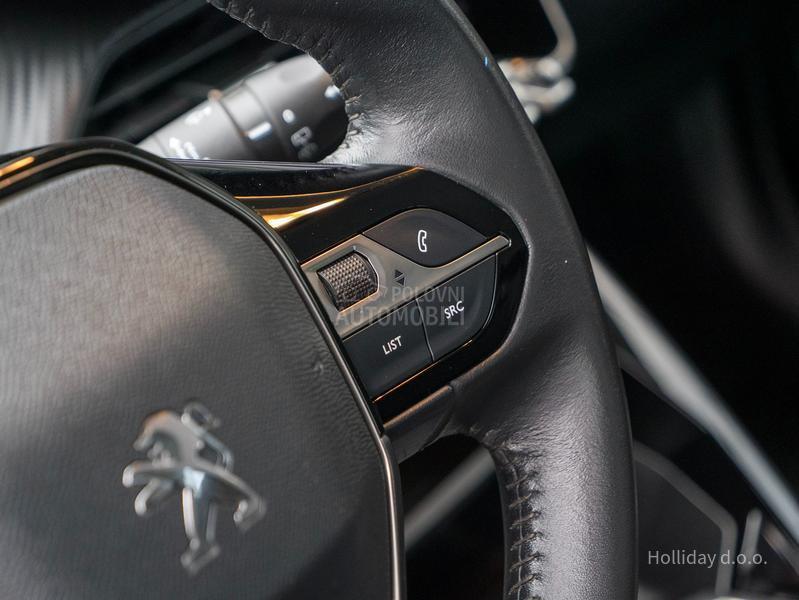 Peugeot 2008 1.2PureTech Led Nav