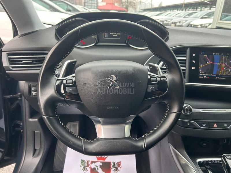 Peugeot 308 1.2 B Autom