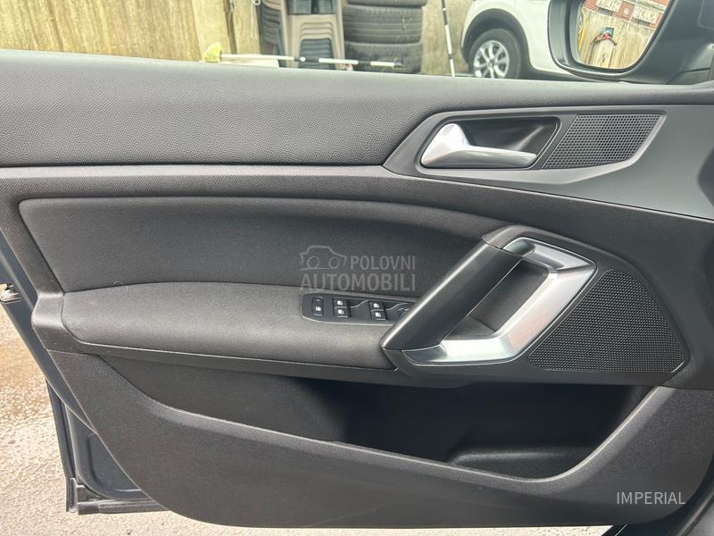 Peugeot 308 1.2 B Autom