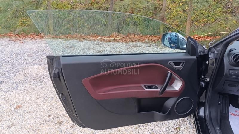 Alfa Romeo MiTo 1.3mjetBLACK EDITION