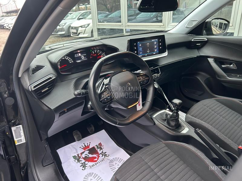 Peugeot 2008 1.2 B