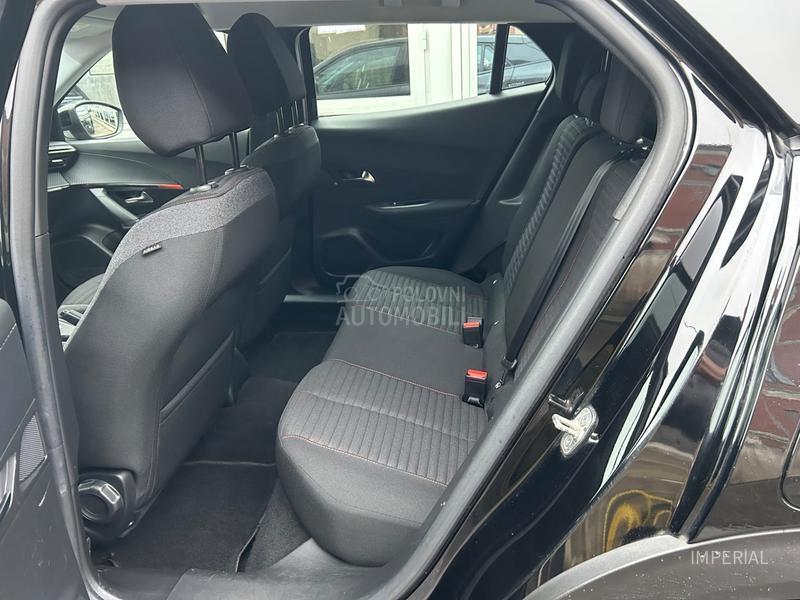 Peugeot 2008 1.2 B
