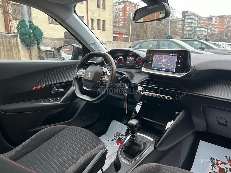 Peugeot 2008 1.2 B