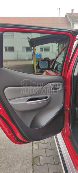 Mitsubishi L200 2.4  InStyle