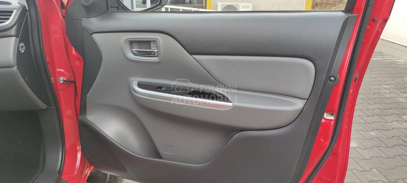 Mitsubishi L200 2.4  InStyle