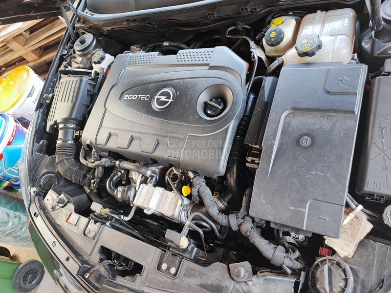 Opel Insignia 2.0 biturbo
