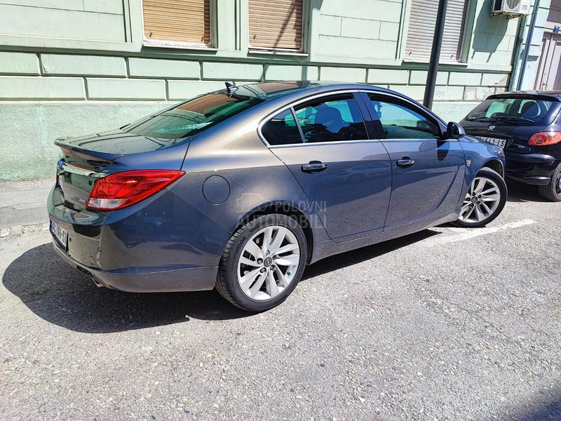 Opel Insignia 2.0 biturbo