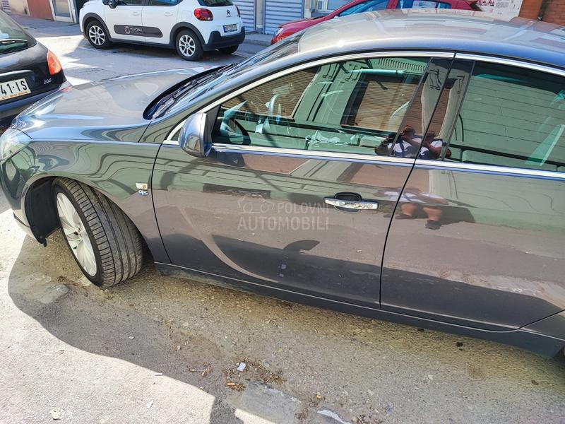 Opel Insignia 2.0 biturbo