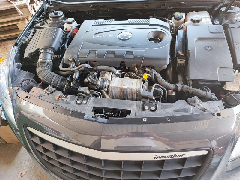 Opel Insignia 2.0 biturbo