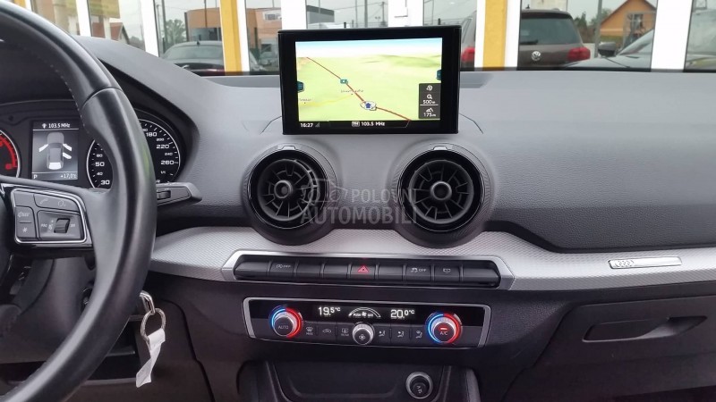Audi Q2 S TRONIC/LED/FUL