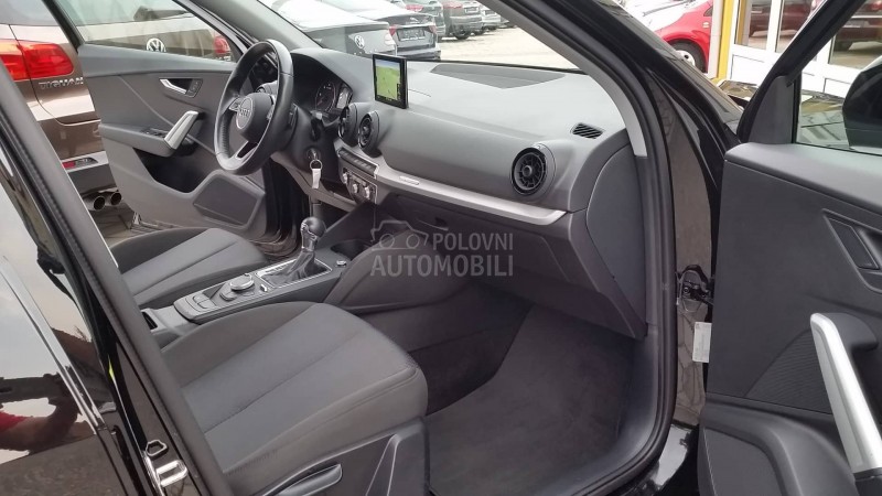 Audi Q2 S TRONIC/LED/FUL