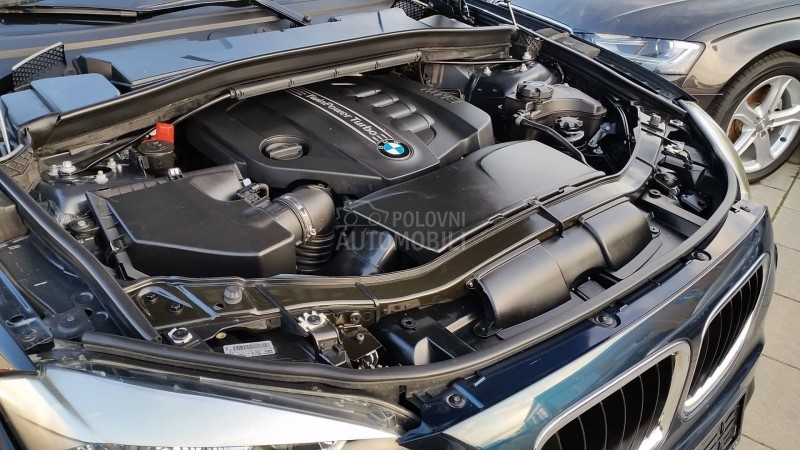 BMW X1 2.0d PREMIUM/4X4/AUT