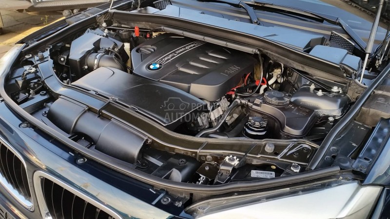 BMW X1 2.0d PREMIUM/4X4/AUT