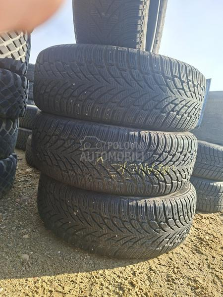 Nokian 235/55 R19 Zimska
