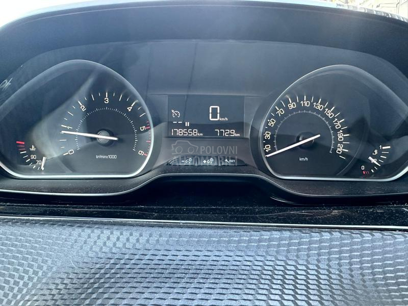 Peugeot 2008 1.5