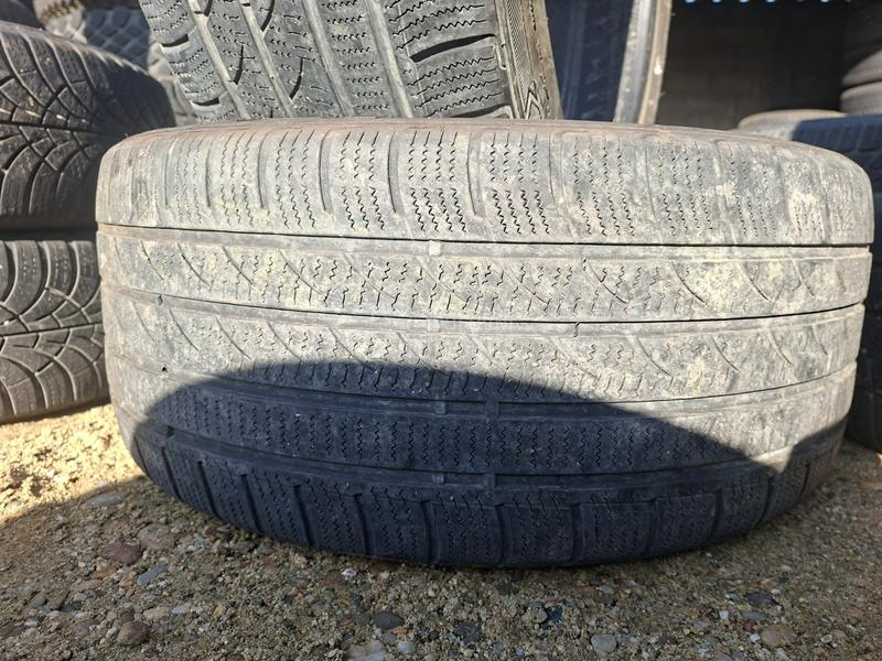 Rotalla 245/40 R18 Zimska