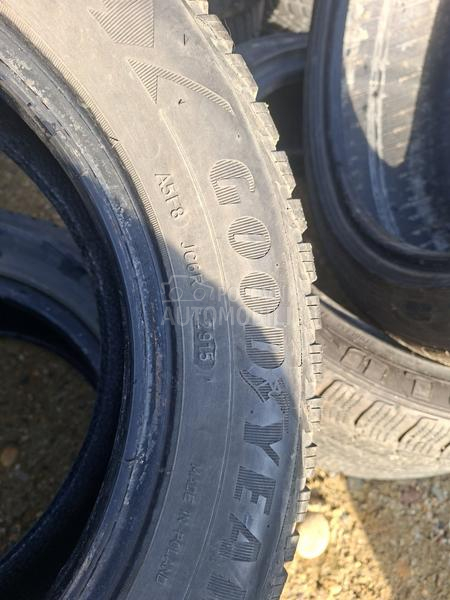 Goodyear 185/60 R14 Zimska