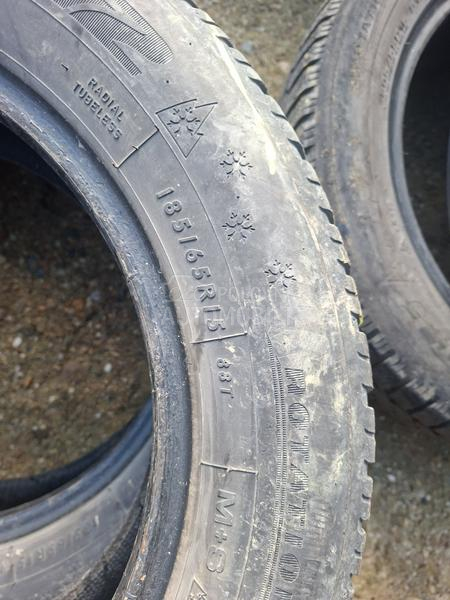 Dunlop 185/65 R15 Zimska