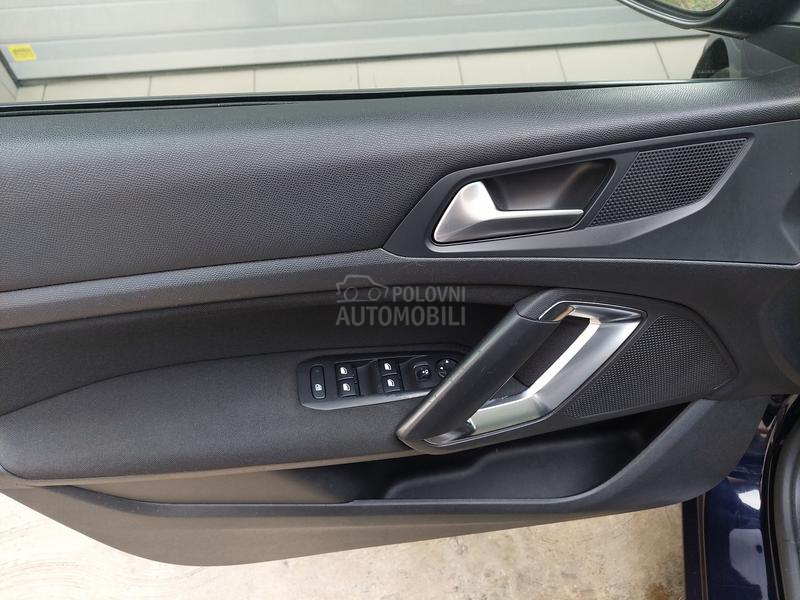 Peugeot 308 1.6HDI / F U L L/