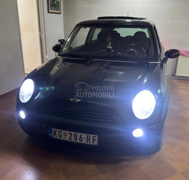 MINI Cooper 