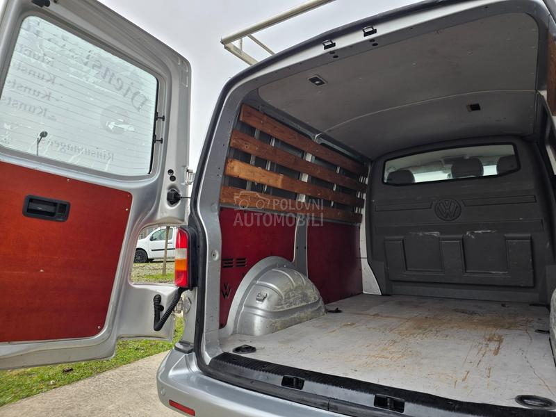 Volkswagen Transporter T5 1.9TDI