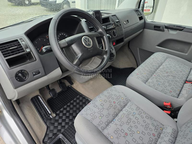 Volkswagen Transporter T5 1.9TDI