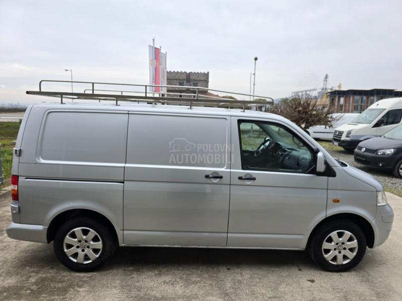 Volkswagen Transporter T5 1.9TDI