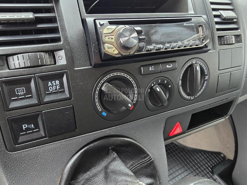Volkswagen Transporter T5 1.9TDI