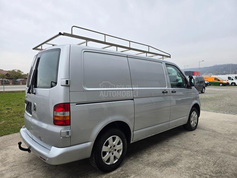 Volkswagen Transporter T5 1.9TDI