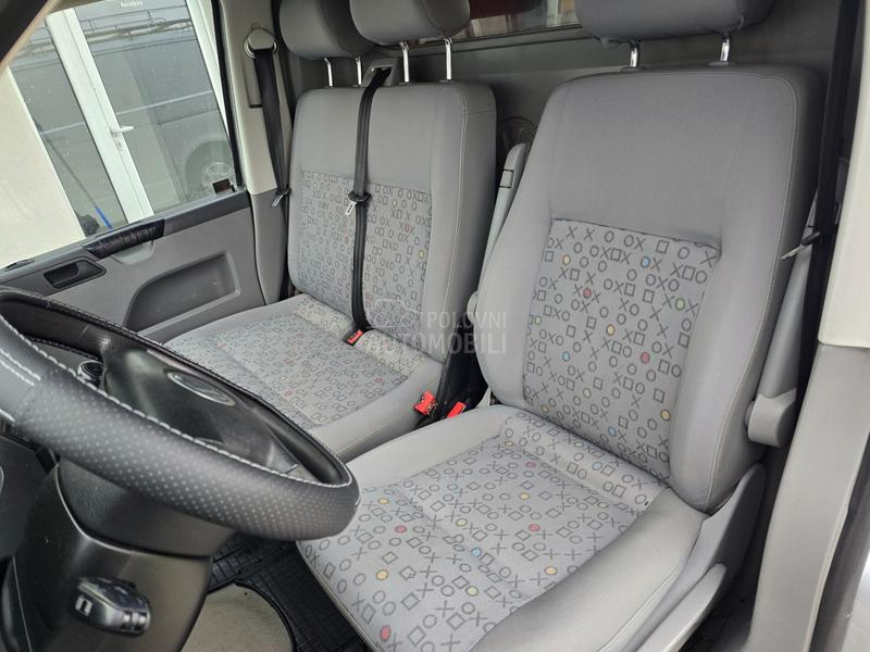 Volkswagen Transporter T5 1.9TDI