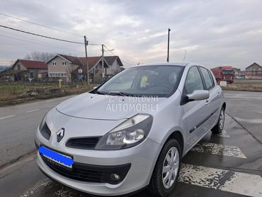 Renault Clio 1.5DCI AUTO