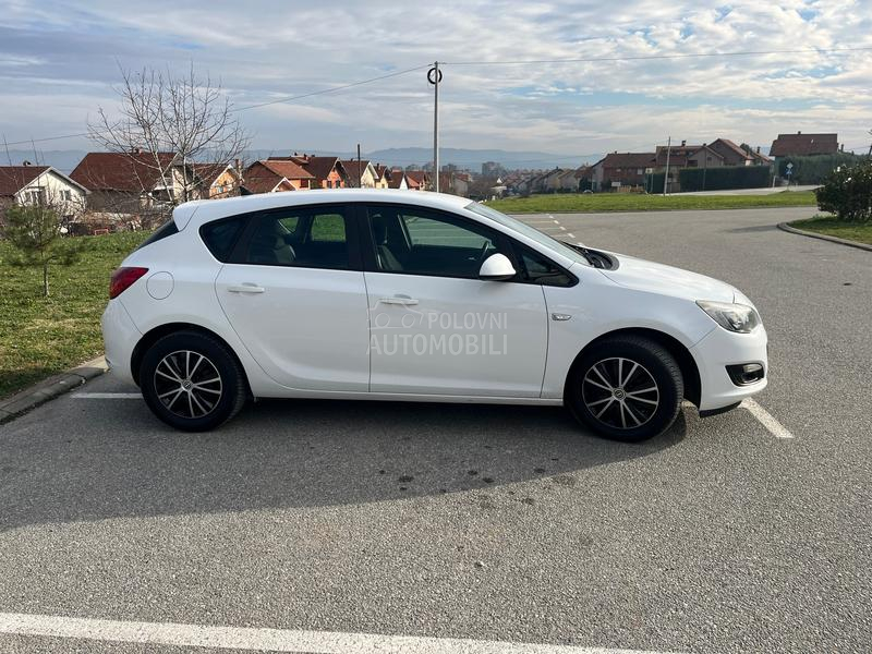 Opel Astra J 1.7 cdti restyling