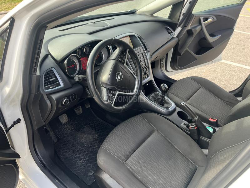 Opel Astra J 1.7 cdti restyling