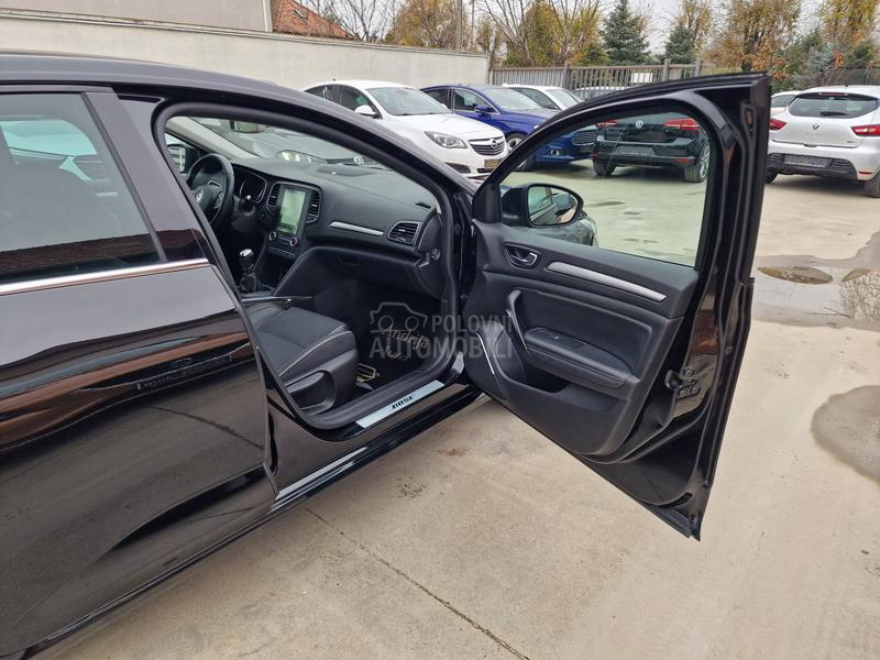Renault Megane BOSE F U L L