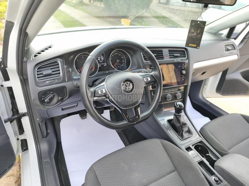 Volkswagen Golf 7 1.6TDI RESTY/LED