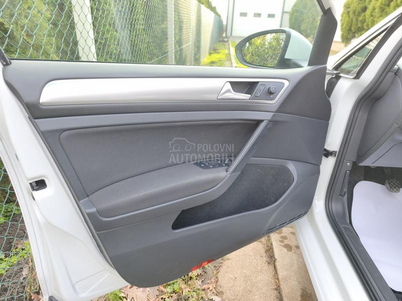 Volkswagen Golf 7 1.6TDI RESTY/LED