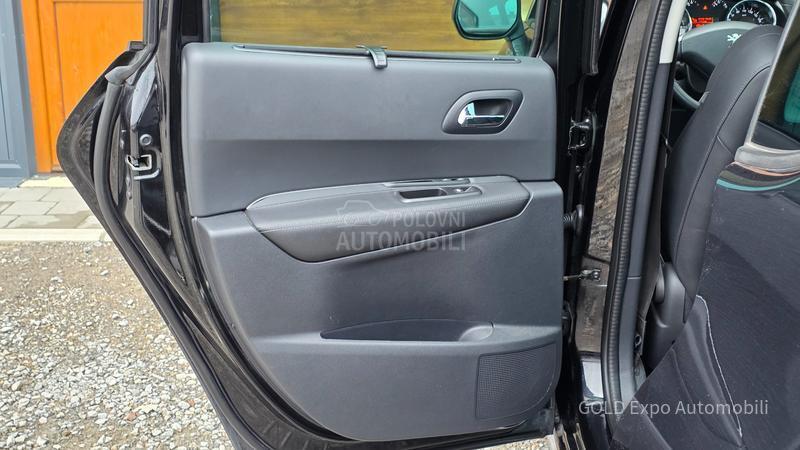 Peugeot 3008 1.2 B.E.N.Z GT LINE