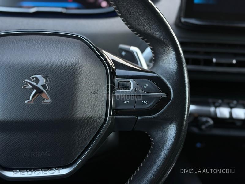 Peugeot 5008 Auto/Kamera/7sed