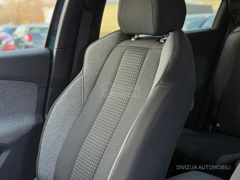 Peugeot 5008 Auto/Kamera/7sed