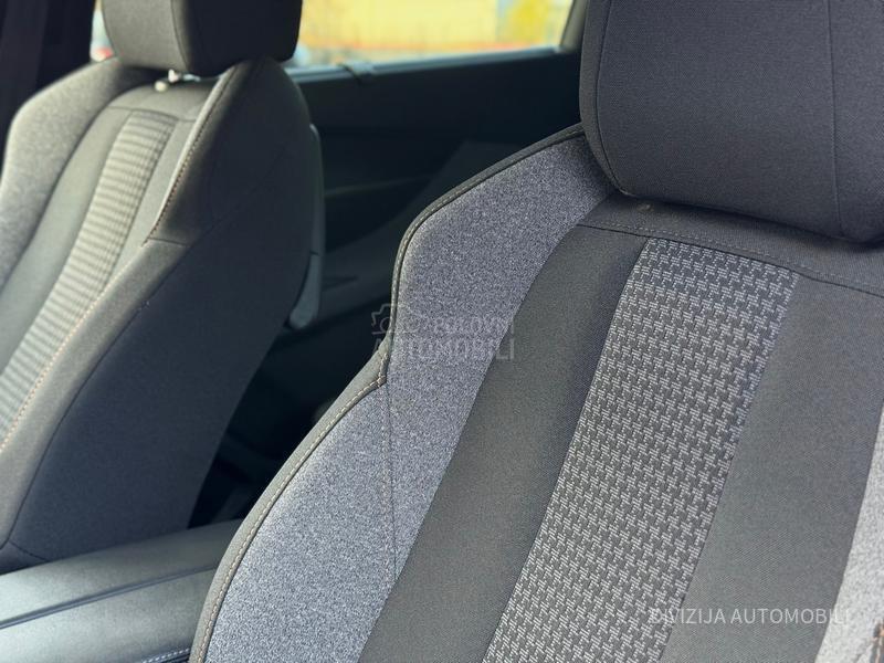 Peugeot 5008 Auto/Kamera/7sed