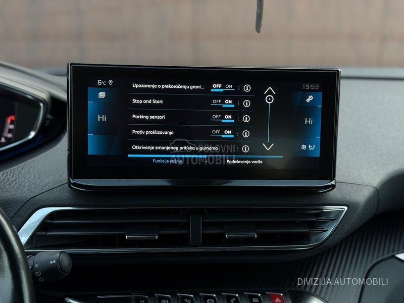 Peugeot 5008 Auto/Kamera/7sed