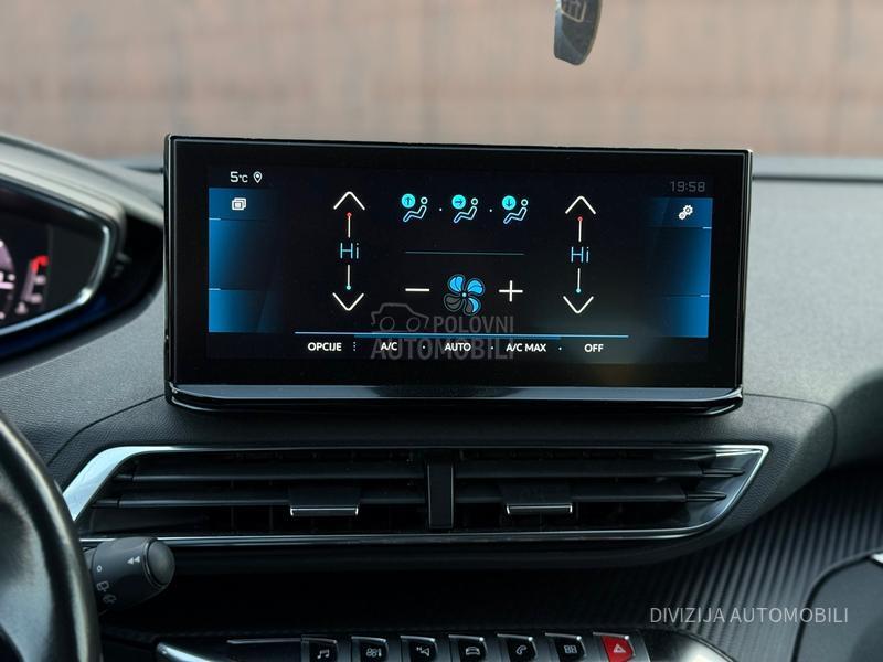 Peugeot 5008 Auto/Kamera/7sed