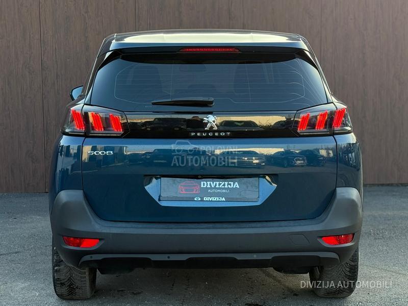 Peugeot 5008 Auto/Kamera/7sed